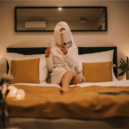 Indium Panzio Еґер