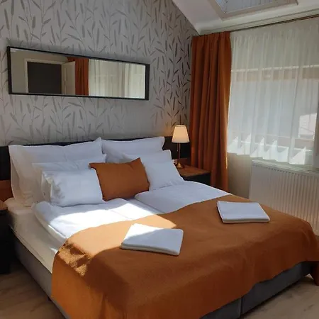 Indium Panzio Еґер