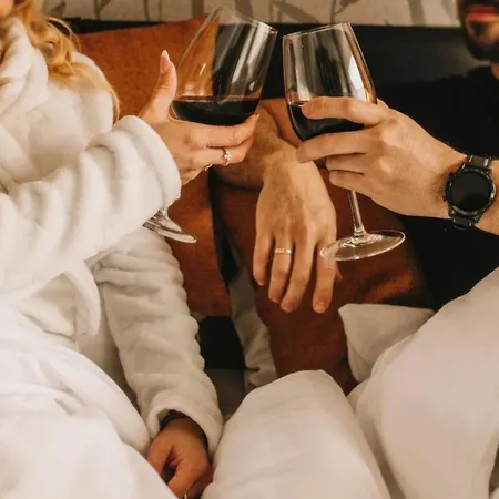 Indium Panzio Frühstückspension Erlau