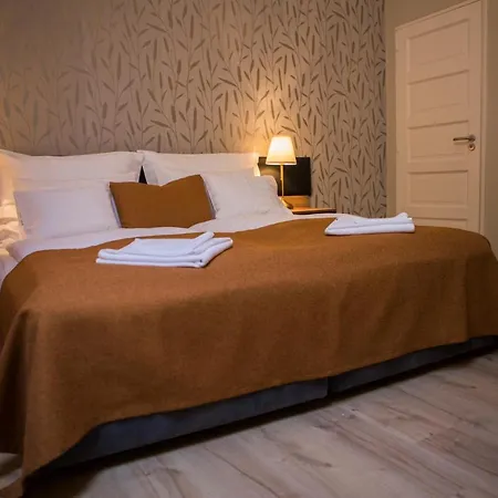 Indium Panzio Oda ve Kahvaltı Eğri