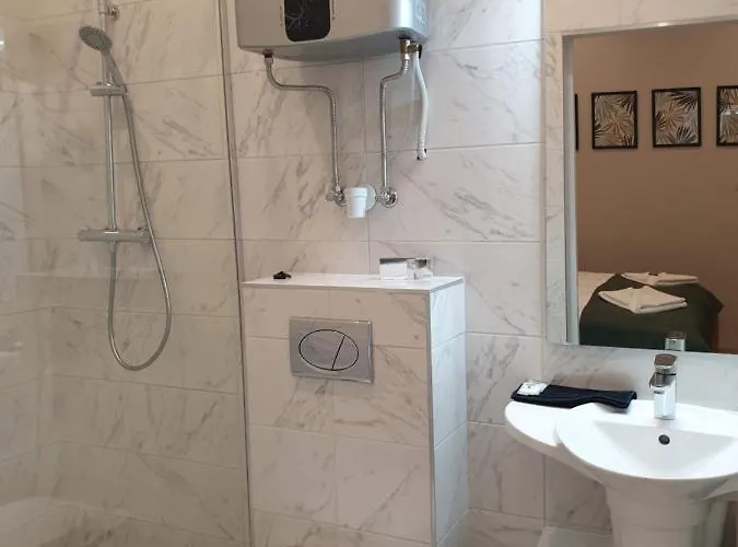 Bed and Breakfast Indium Panzio 3*